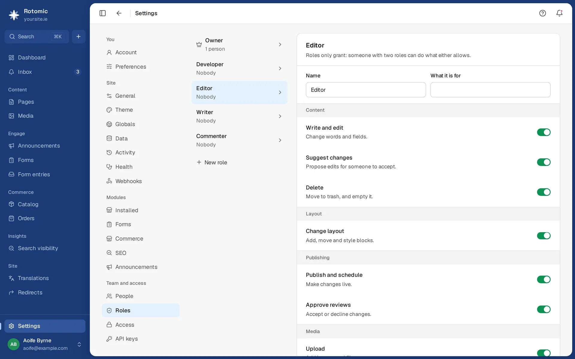 Roles in Settings: the Editor role, with what it may do switched on, like write, publish and approve reviews.